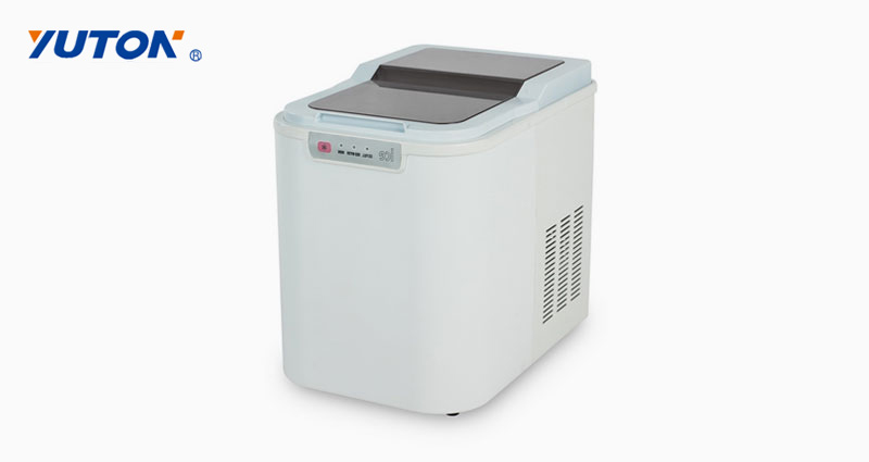 YT-E-005A 2,2 l 120 V 60 W guľový výrobník ľadu